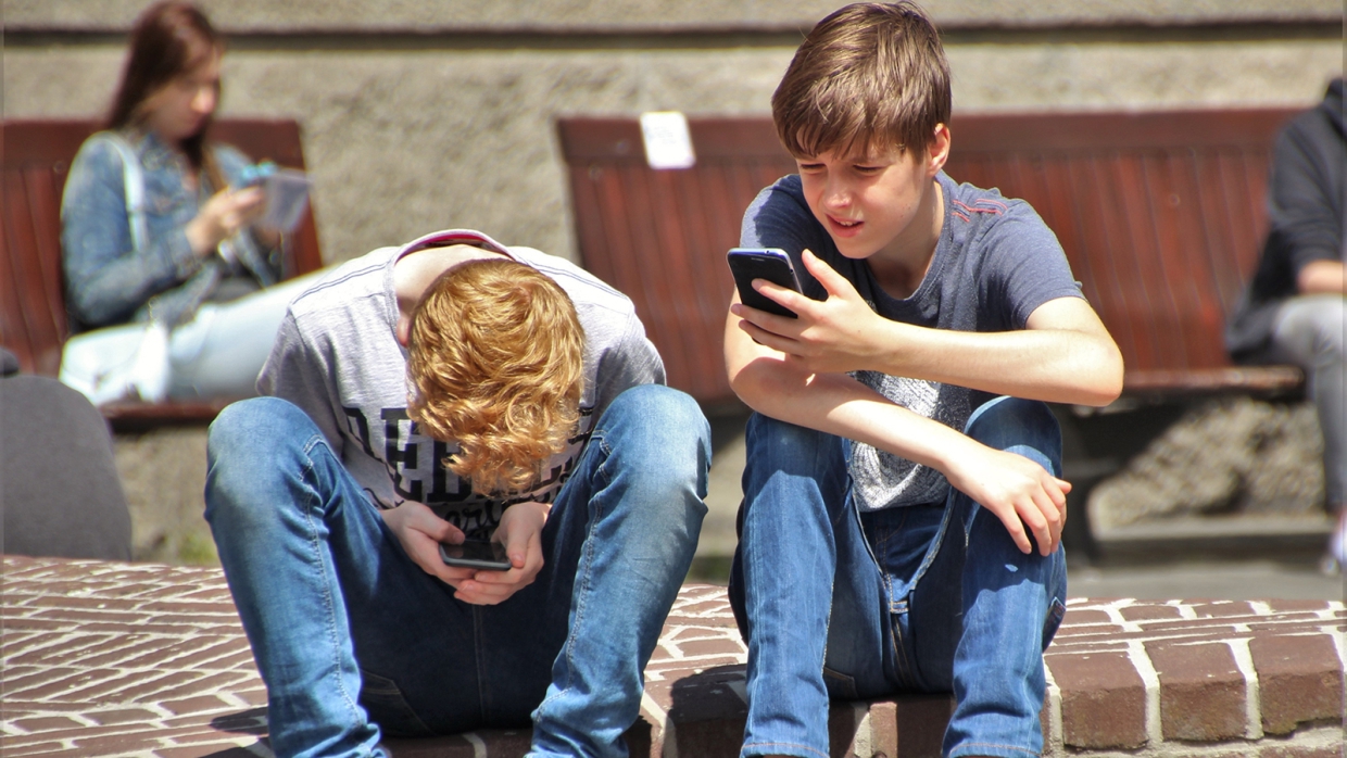 Психолог рассказала о том, как подростков вербуют в наркокурьеры в соцсетях