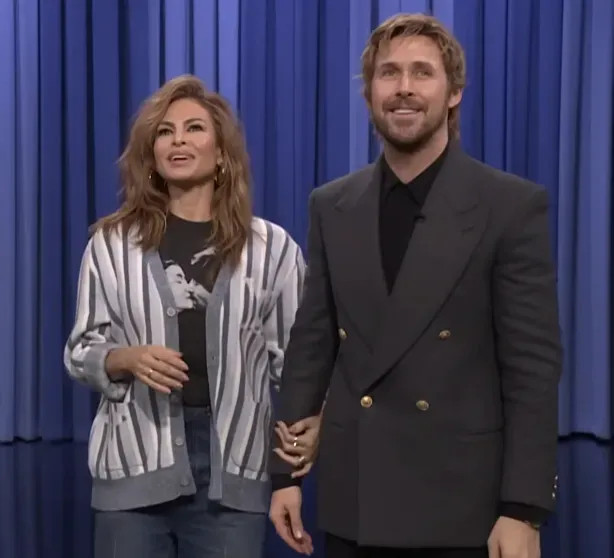 Райан Гослинг и Ева Мендес впервые за 10 лет вышли вместе в свет michael loccisano,sonia recchia,sxsw,фестиваль,бен мендельсон,джеймс фэллон,джон леннон,Ева Мендес,иэн де-кэскер,Йоко Оно,Райан Гослинг,Сирша Ронан