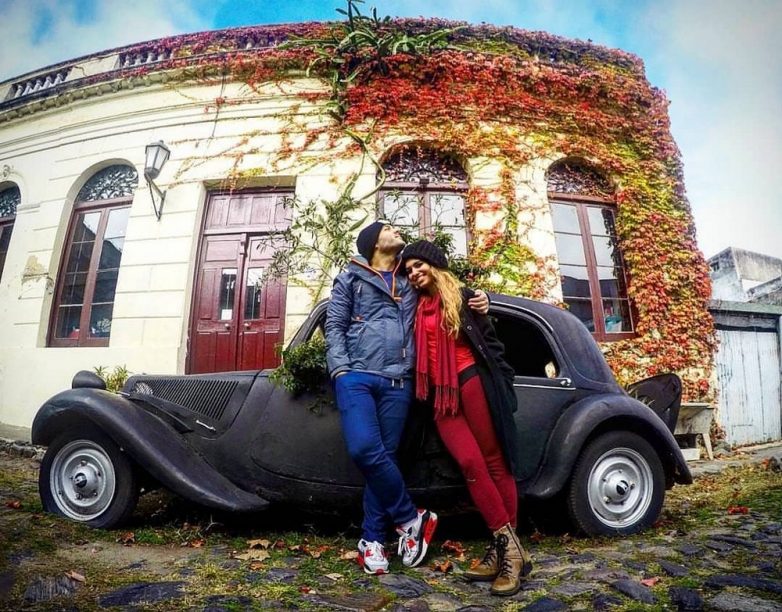 Пара из Аргентины путешествует по земному шару Пара из Аргентины путешествует по земному шару