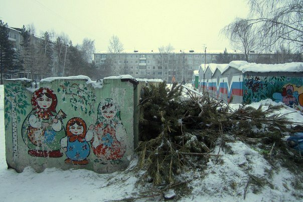 Русская Барби: матрёшки во дворах и в общественных пространствах город, матрёшка, улица, эстетика