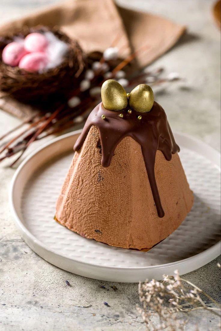 Шоколадная творожная пасха: 2 лучших рецепта нужно, сливками, масло, шоколад, Добавить, чтобы, достать, творог, творожной, массу, масло —, творожная, затем, выложить, аккуратно, стало, измельчить, пасха, мягким, сверху