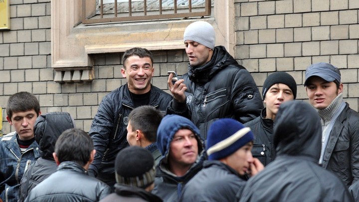 "РУССКИЕ ГОРОДА ПОДОЖГУТ МИГРАНТЫ": ЗАПАД ГОТОВИТ КОНТРНАСТУП В ТЫЛУ