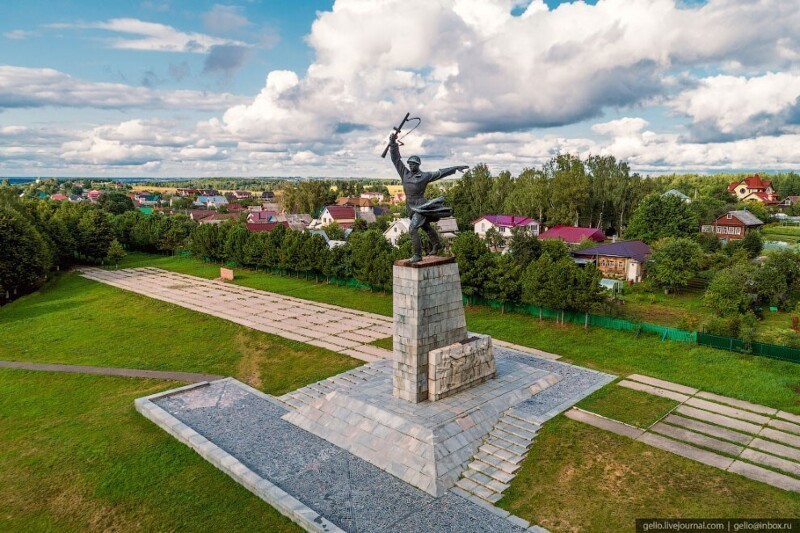 В сердце России: головокружительное Подмосковье с высоты птичьего полёта город, Москвы, Подмосковья, основан, построен, городе, войны, месте, Отечественной, Церковь, России, начале, стоит, монастырь, кремль, находится, столицы, Московской, Собор, города