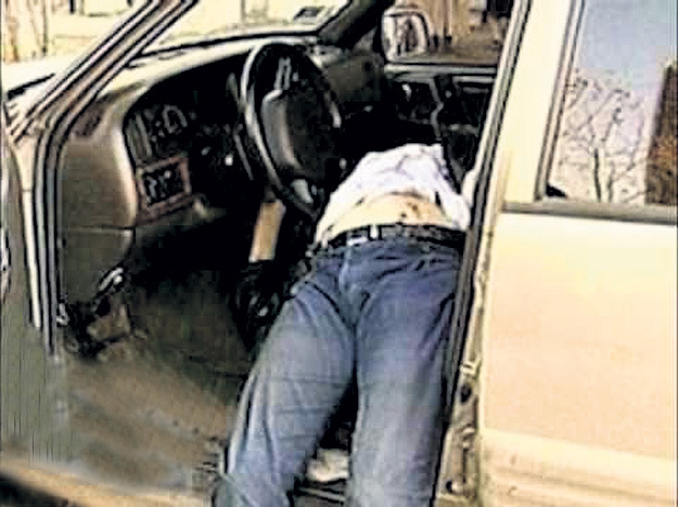 Костю ПЕКИНСКОГО расстреляли в тот момент, когда он пытался сесть за руль. Фото: Архив ntv.ru.com