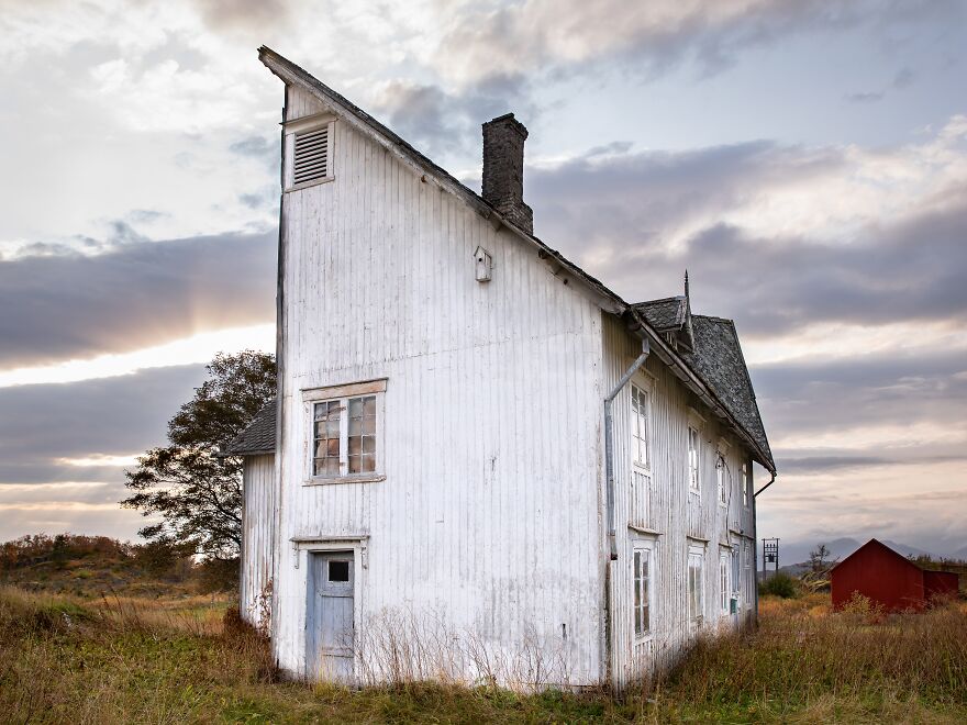 Жуткий заброшенный особняк в Норвегии Петра, деревню, только, Седруп, делает, годов, Лейдульф, построен, комната, всегда, имени, 1980х, входа, главного, скончался, слугДетали, помещениями, входом, никогда, часть