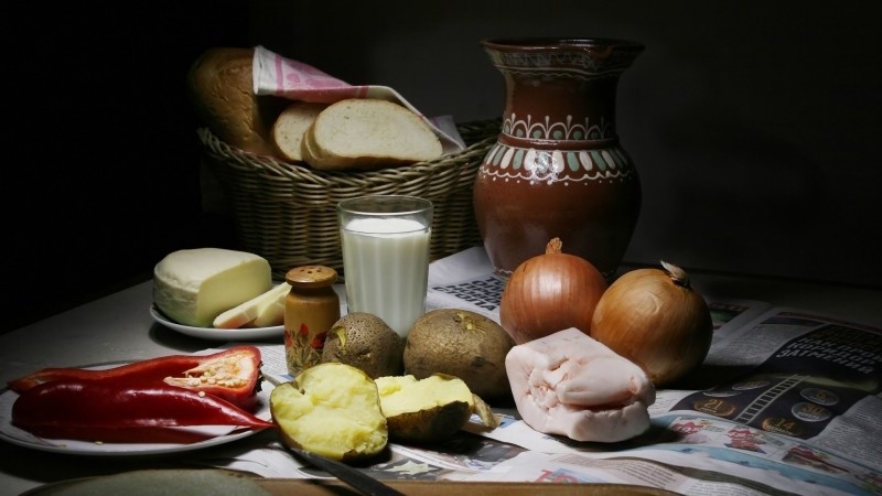 Доктор Мясников рассказал о пользе и вреде сала для здоровья