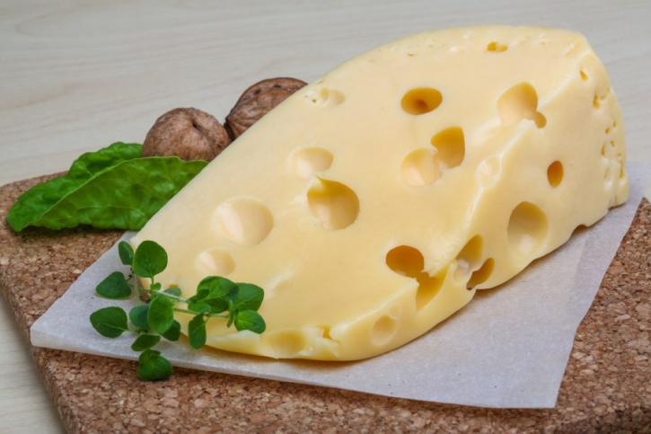 В Адыгее уничтожили сыр из Литвы