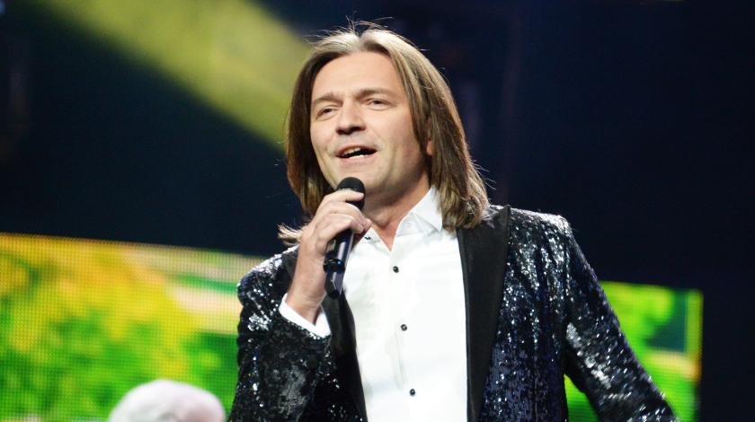 «Сработало проклятие Иосифа Кобзона»: облысевшего Дмитрия Маликова похоронили 