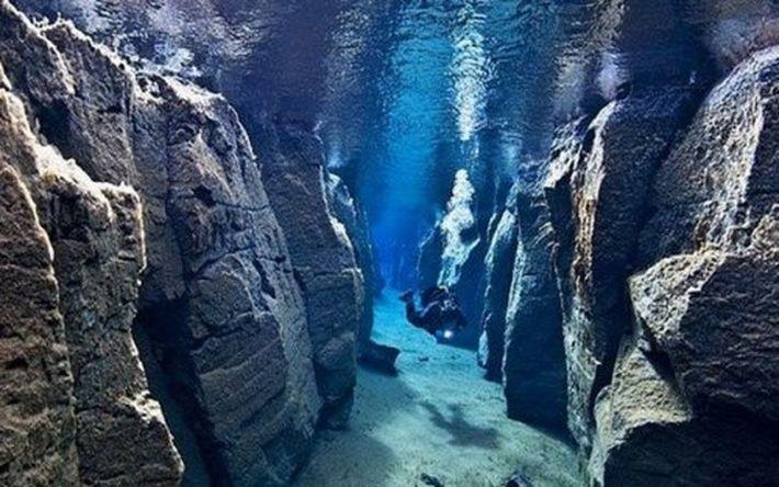 10 невероятных находок, обнаруженных под водой