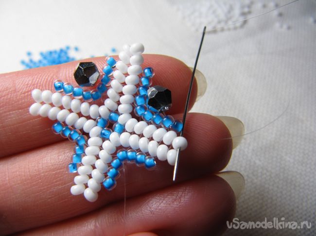 Браслет из бисера «Снежная королева» 