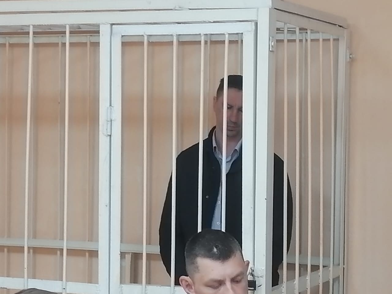 В Новосибирске инспектора ГИБДД отправили под домашний арест из-за дела о взятках