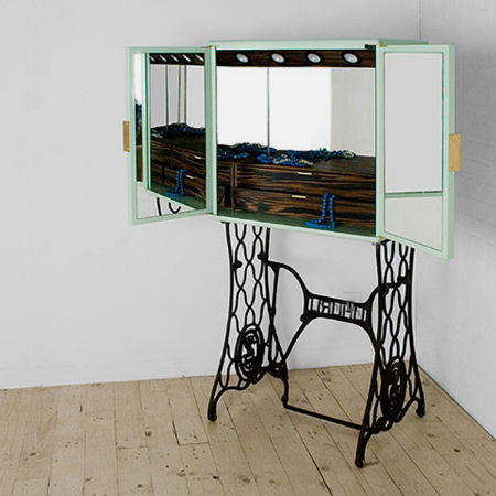 Старые машинки Зингер снова могут стать полезными: переделки Старые машинки Зингер снова могут стать полезными: переделки полезные советы,разное