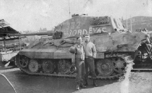 Исторический экскурс: как убирали поля сражений после Второй мировой оружия, Второй, полей, войны, мировой, конце, после, Германии, части, военных, включая, союзников, Sherman, сражений, через, качестве, захваченного, средства, техники, отправки