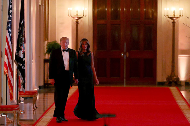 Дональд и Мелания Трамп на торжественном ужине в Белом доме