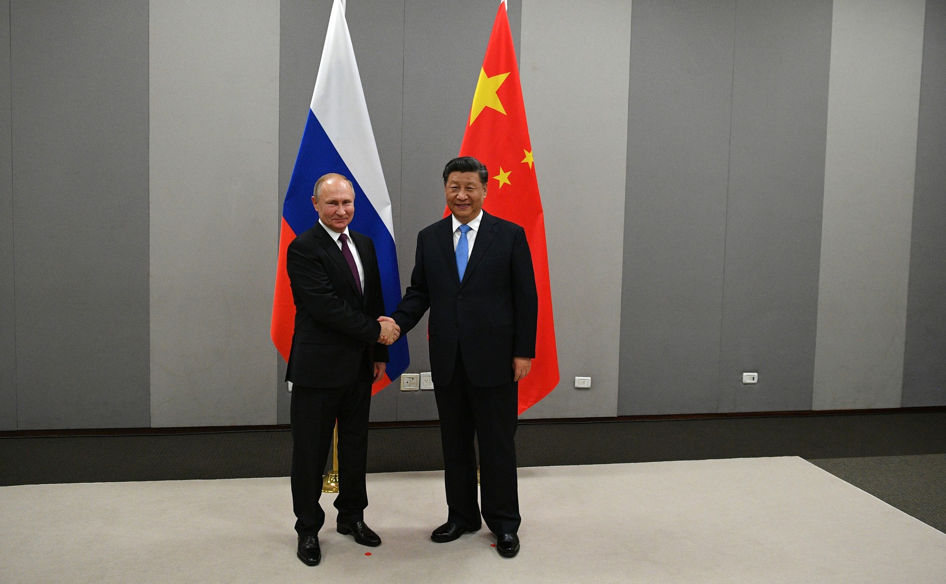 Москва и Пекин подписали заявление об экономическом сотрудничестве