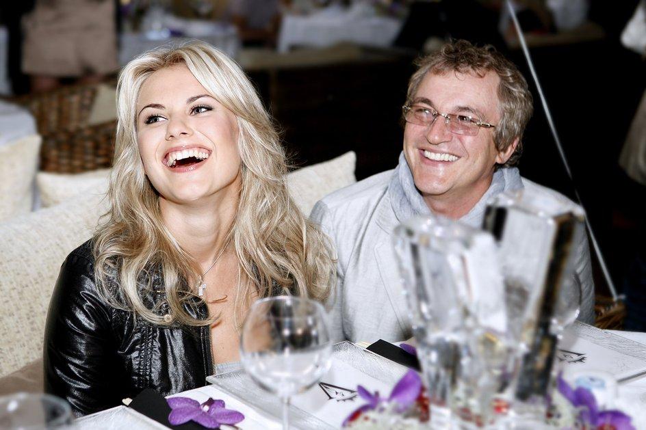 Был женат на племяннице, построил тайную комнату для утех и до сих пор любит изменившую ему бывшую жену: что известно о личной жизни Дмитрия Диброва Дибров, Дмитрия, Дмитрий, Диброва, Полина, телеведущий, жизни, известно, стала, женой, сейчас, через, шоумен, время, часто, кроме, родители, развода, дочерью, Ольгой