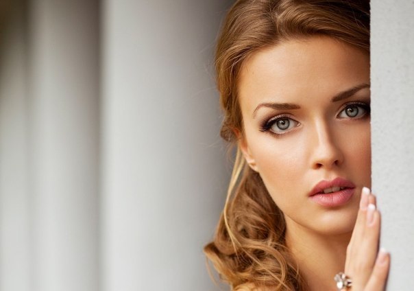 Люди разговаривают