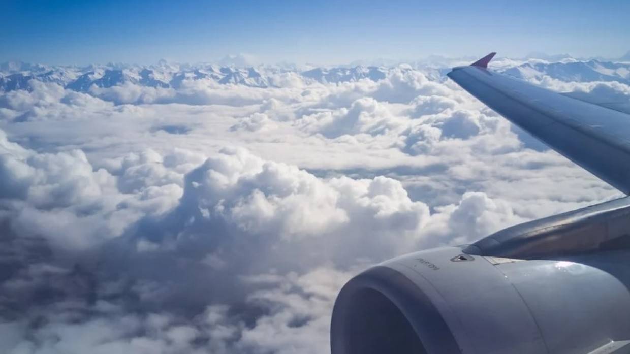 Авиарейсы между югом и севером Сахалина отменили из-за метеоусловий