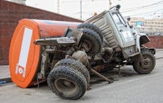 Необычные автопроисшествия
