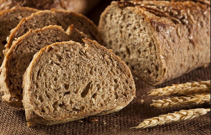 Хлеб из цельной пшеницы поможет заснуть.