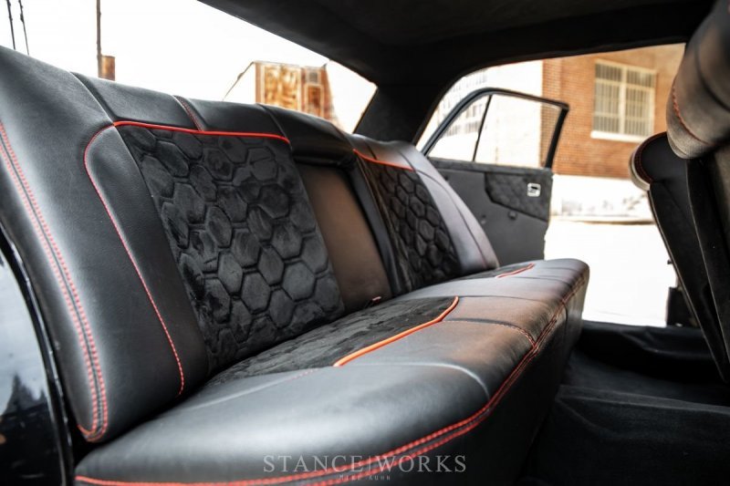 Американцы превратили классический Mercedes-Benz в безумный кастом Американцы превратили классический Mercedes-Benz в безумный кастом авто,автомобиль,автоновости,НОВОСТИ,тюнинг