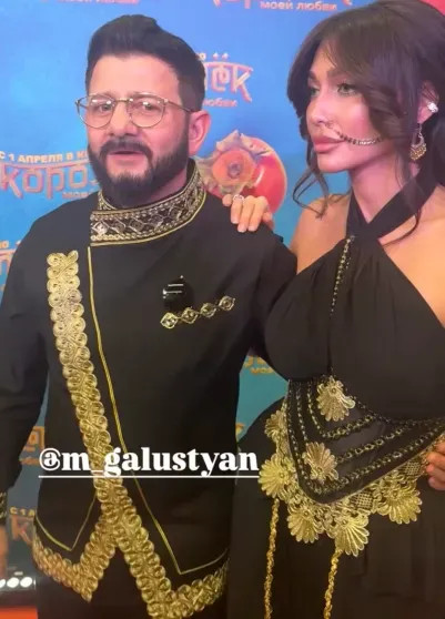 Михаил Галустян впервые вышел в свет с новой девушкой Галустян, Лилия, КиосеМихаил, назад, возлюбленной, визажисткой, Киосе, известно, вместе, Виктория, области, гриму, художницей, работает, немного, Архангельской, родом, телепроектах, артиста, 35летней