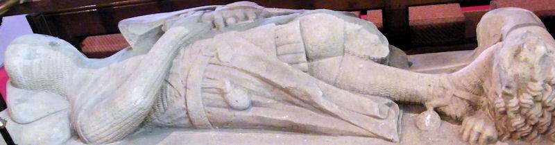 Мечи на скульптурных надгробиях история