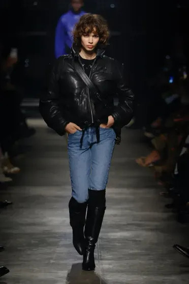 Неделя моды в Париже: Ирина Шейк, Елена Перминова и Диана Крюгер на показе Isabel Marant Marant, Isabel, показе, осеньзима, Елена, Перминова, Ирина, подиум, другие, супермодель, Тугаард, Крюгер, Тенни, Диана, Консани, рамках, коллекции, Самойловой, 2026Ирина, 2026Алекс