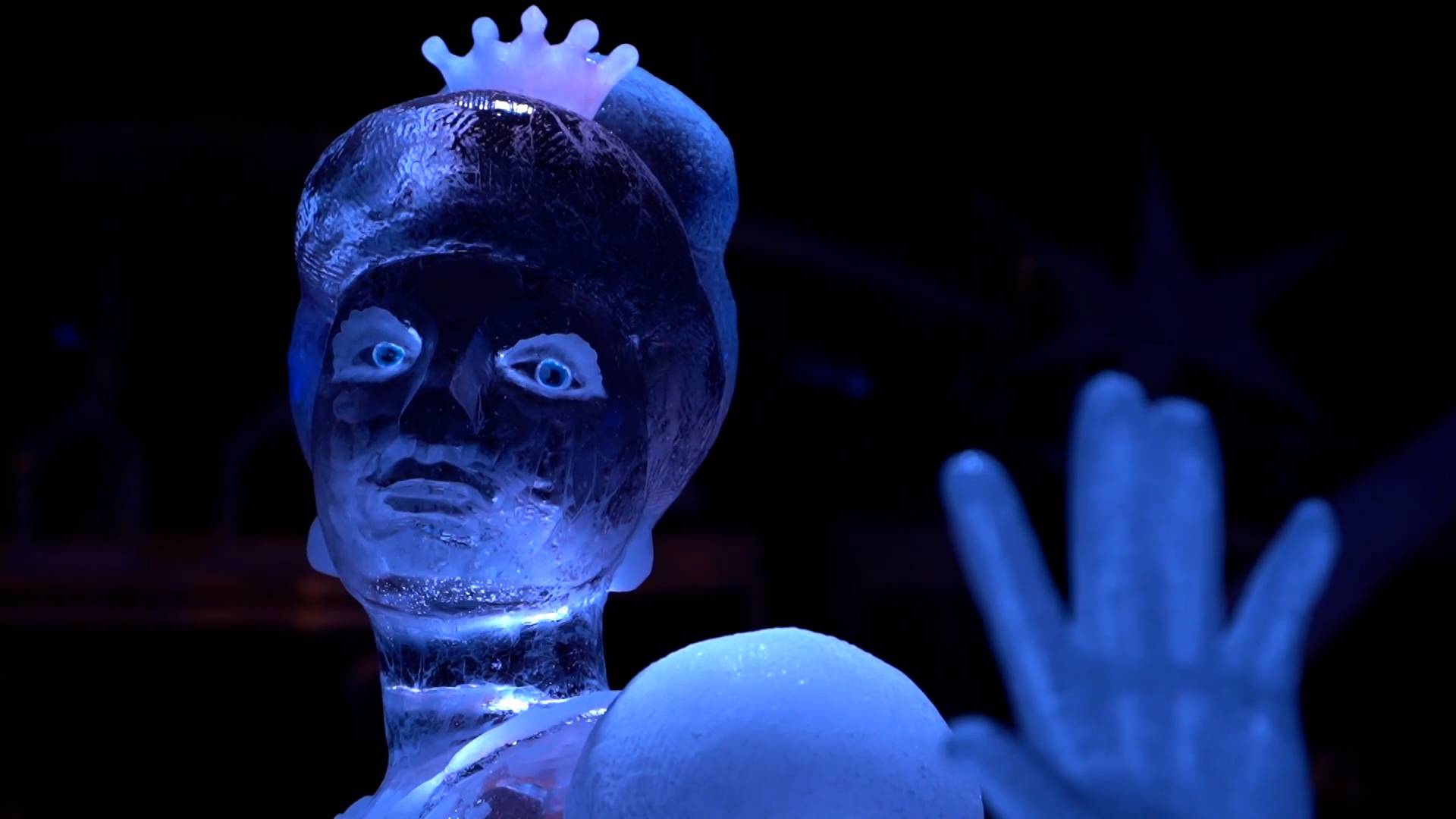 Крупнейшая в Европе выставка ледяных скульптур открылась в Германии