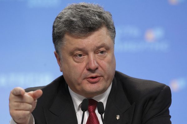 В годовщину гибели MH17 Порошенко рассказал о «российской» ракете