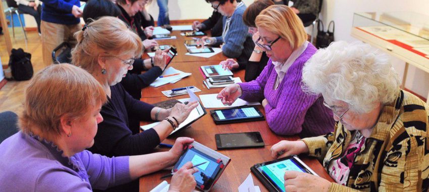 В Москве пансионаты для пенсионеров и ветеранов оборудуют бесплатным Wi-Fi. Фото:mos.ru