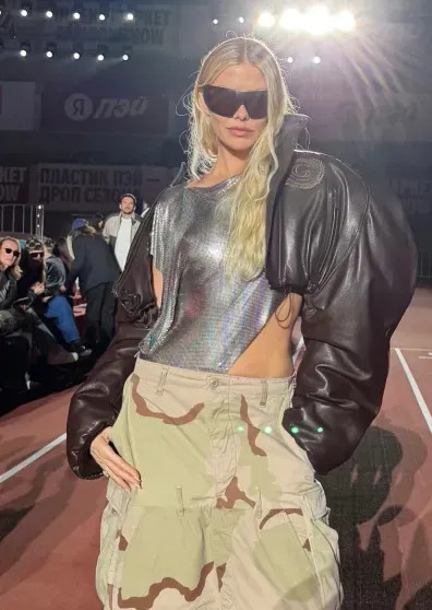 Елена Перминова намекнула на помолвку с бойфрендом Тарасом Романовым Перминова, ПерминоваЕлена, кольцо, Тарас, кольцом, пальце, Лебедевым, соцсетях, РомановЕлена, безымянном, просто, вполне, инфлюенсером, предложение, модель, сделал, всётаки, начал, возможно, возлюбленной