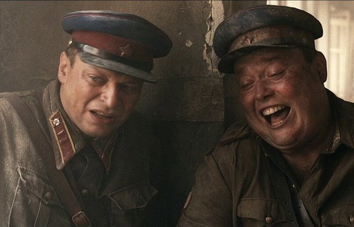 Удивительно, но за весь фильм сотрудники НКВД никого не расстреляли. /Фото: big-torrent.com.