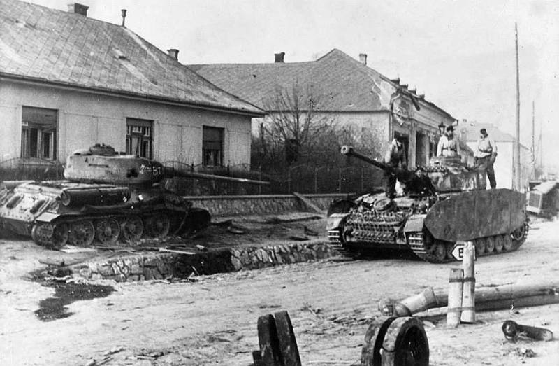 На фланге третьего «Конрада» история