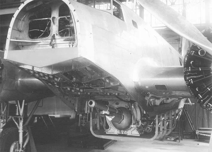 Использование 37-мм и 75-мм пушек в составе вооружения американских боевых самолётов в годы Второй мировой ввс,оружие