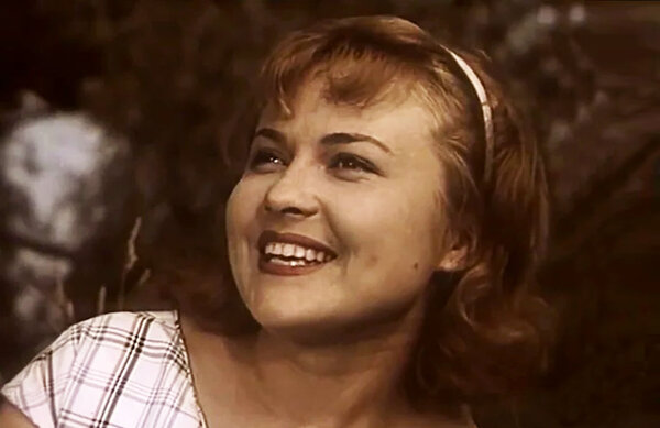 Людмила Маркелия, кадр из фильма «Осторожно, бабушка!», 1960 год