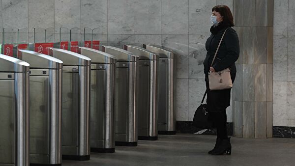 В московском метро приостановили движение на фиолетовой ветке