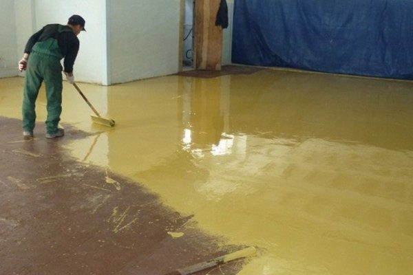 Какой краской покрасить бетонный пол в гараже сделай сам,советы