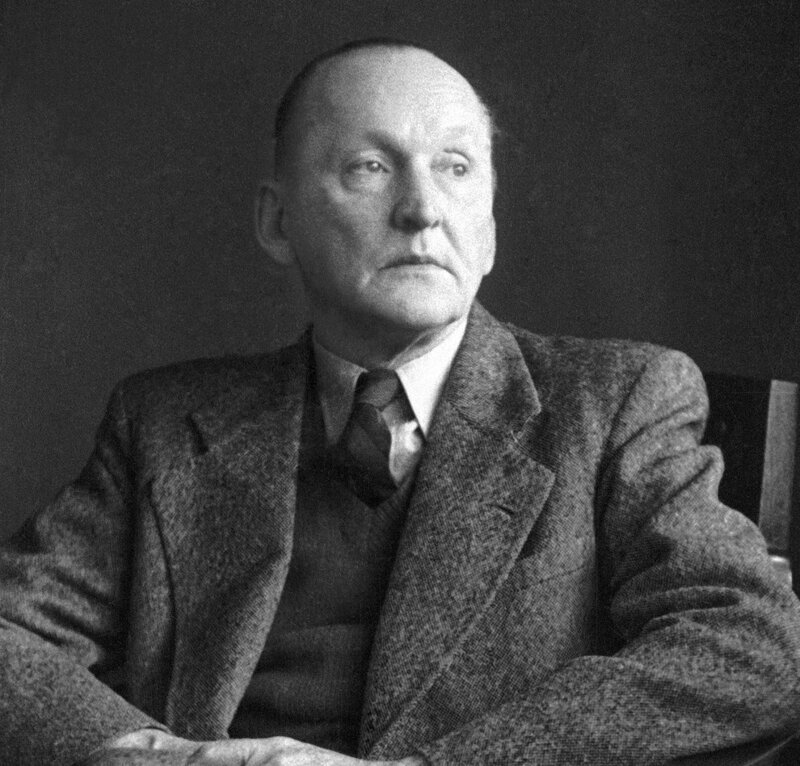 Однажды ко мне в купе  положили раненого полковника