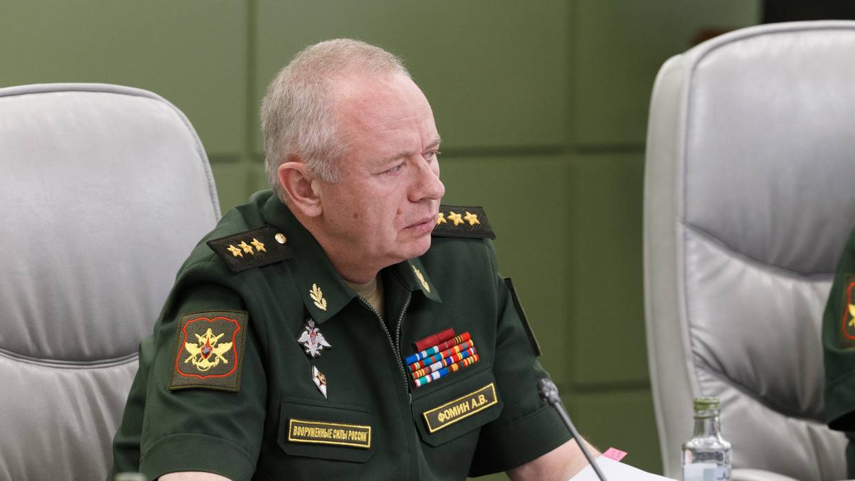 Замглавы Минобороны РФ Фомин рассказал иностранным военным атташе об итогах учений «Запад-2021»