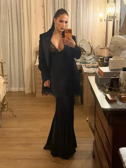 Дженнифер Лопес, София Вергара, Крис Дженнер и Эмбер Валлетта на благотворительном гала-концерте в Лос-Анджелесе платье, Дженнер, которая, Лопес, Суаре, Вергара, София, Дженнифер, Певица, Керри, Вашингтон, Ловато, чёрное, появилась, ЛопесДженнифер, ВергараСофия, ВашингтонКерри, ВашингтонЭмбер, ВергараКерри, ЛосАнджелесе