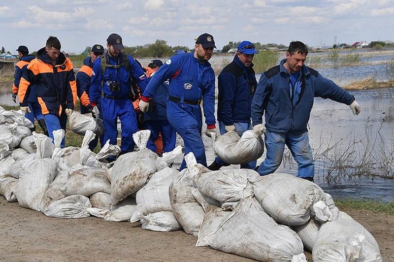 Вода пришла паводок, стихия