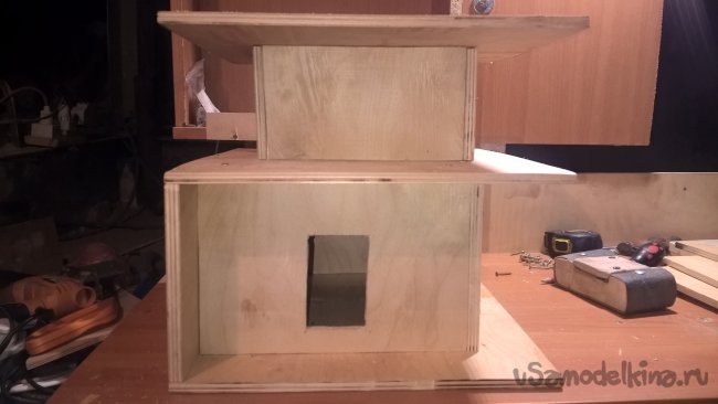 Двухэтажный скворечник в стиле люкс Двухэтажный скворечник в стиле люкс кормушка своими руками