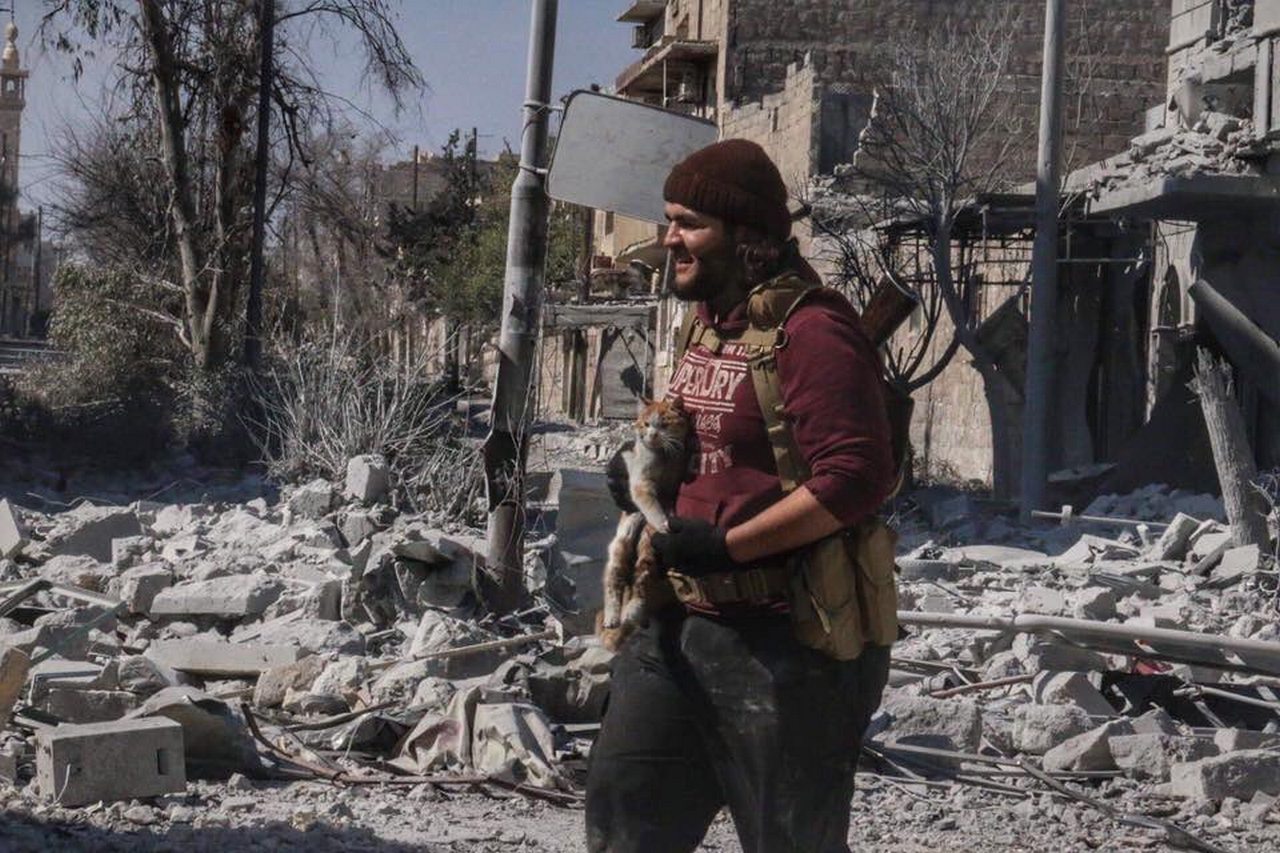 Сирия: курды заблокировали террористов в городе Табка