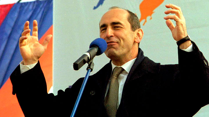 В условиях войны в Ереване плетут интриги разные кланы? В условиях войны в Ереване плетут интриги разные кланы? геополитика