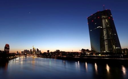 Штаб-квартира ЕЦБ во Франкфурте-на-Майне, Германия, 22 апреля 2020 года. REUTERS/Kai Pfaffenbach