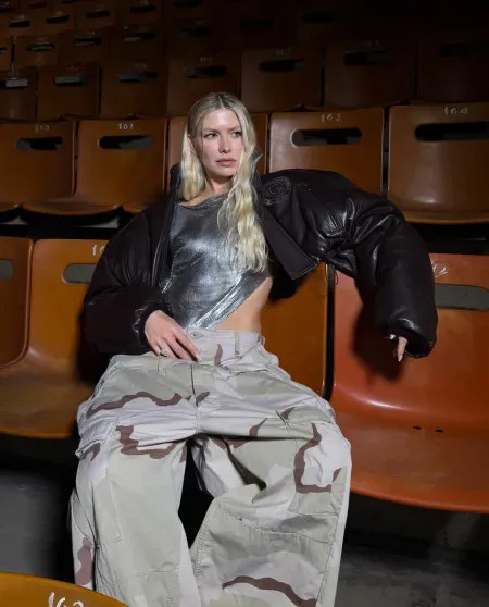 Елена Перминова намекнула на помолвку с бойфрендом Тарасом Романовым Перминова, ПерминоваЕлена, кольцо, Тарас, кольцом, пальце, Лебедевым, соцсетях, РомановЕлена, безымянном, просто, вполне, инфлюенсером, предложение, модель, сделал, всётаки, начал, возможно, возлюбленной