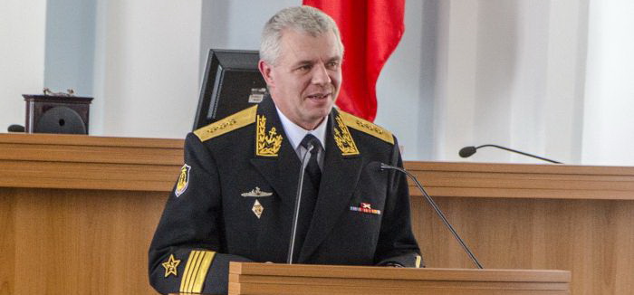 Командующий ЧФ раскритиковал правительство Севастополя