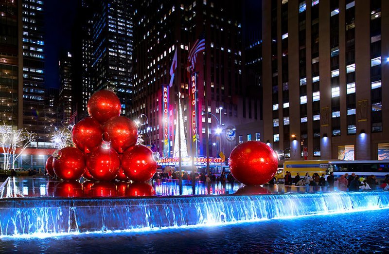 Инсталляция у Рокфеллеровского центра Нью -Йорк, красиво, красивый вид, новогоднее настроение, новый год, рождество, сша, фото