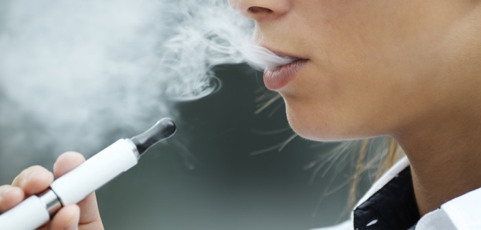 Учёные предупреждают: электронные сигареты опасны для сердца и мозга